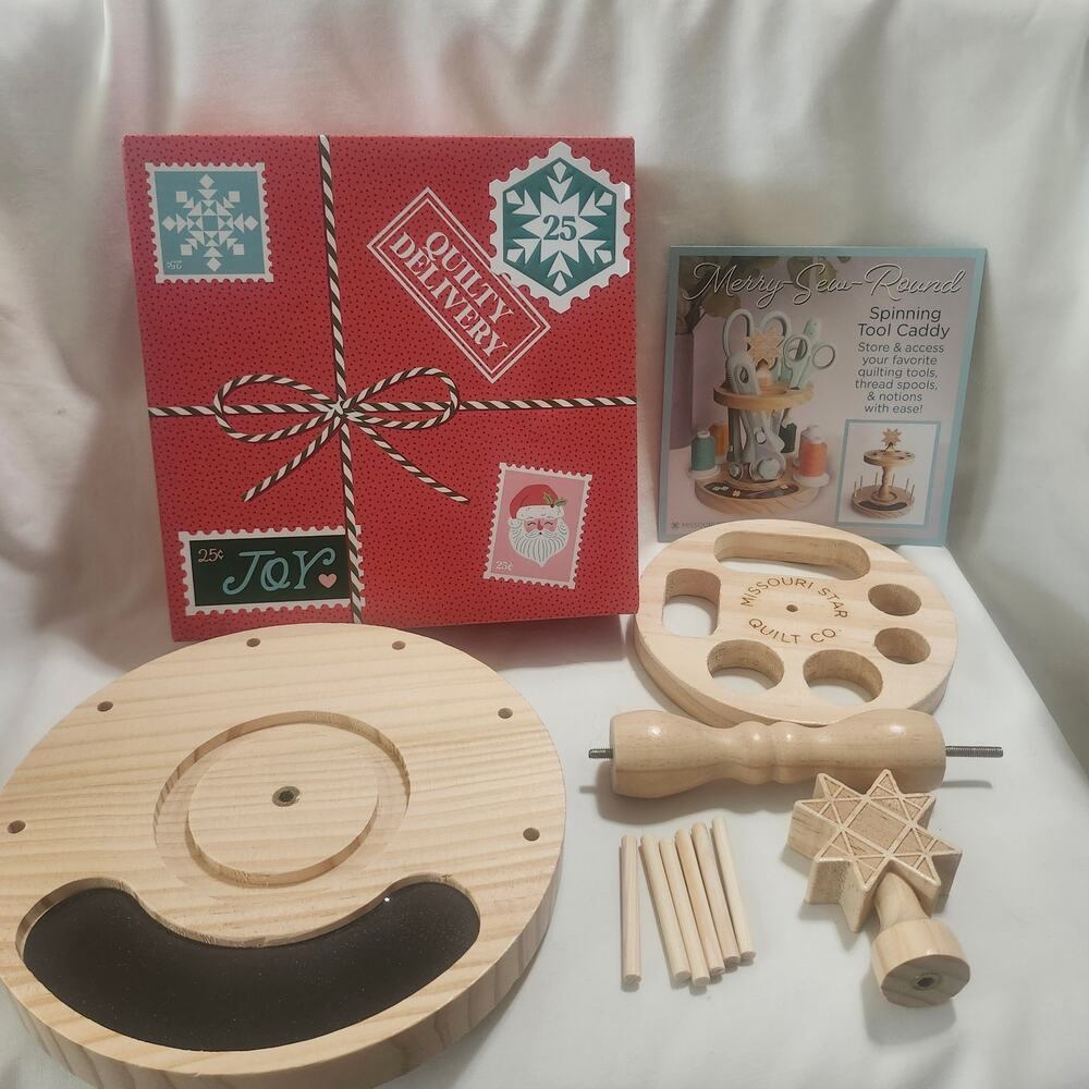 Missouri Star Quilt Company Wood Merry Sew Round Spinning Tool Caddy w Box B31